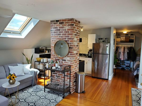 162 Emeline St Floor 3