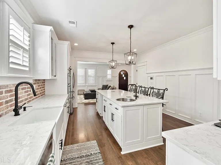 854 Moreland Ave SE — Photo 13