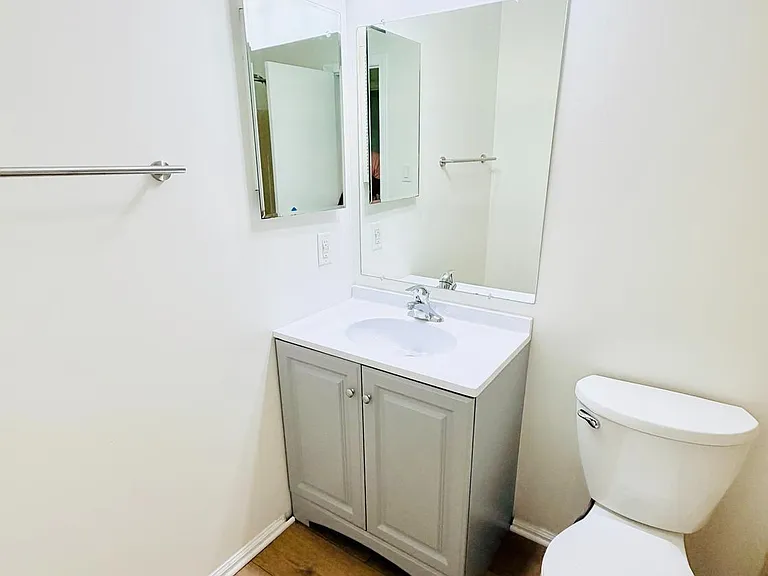 3704 Fenwick Ln — Photo 30