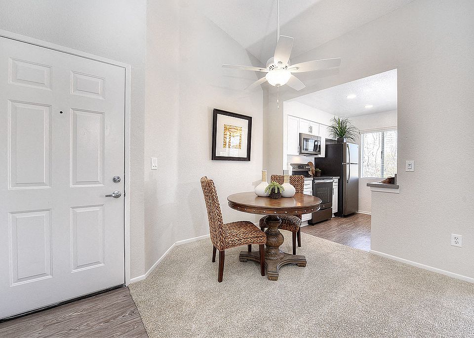 1 Bedroom-Plan B Dining Room