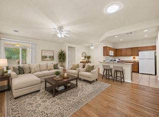 317 Essex Ln, Georgetown, TX 78633