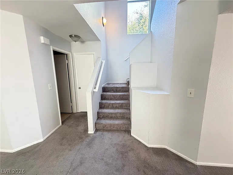 2320 Babcock Dr — Photo 16