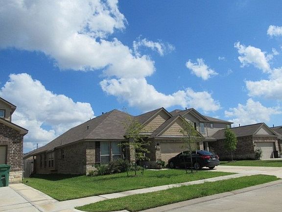 3rd image of 15130 Sequoia Meadow Ct