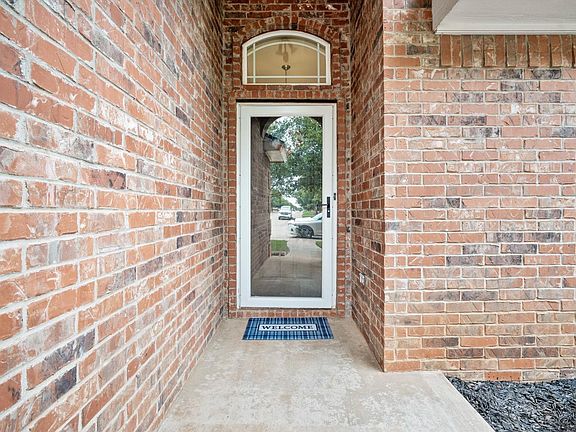 3rd image of 11106 Canton Ave