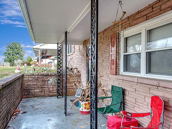 3rd image of 506 Tedlo Ln
