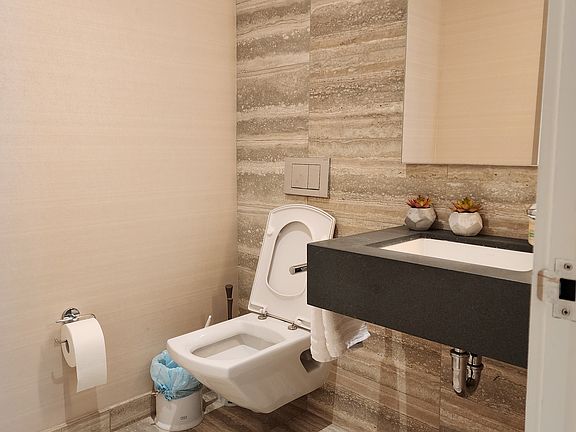 4th image of 50 West St APT 20A