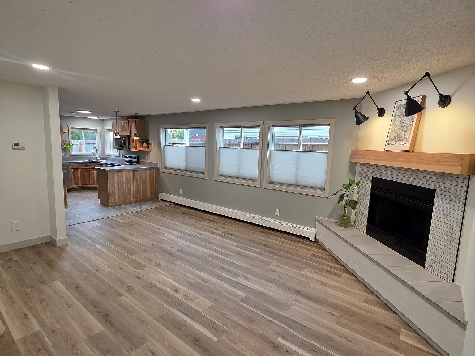 2 bed, 1100 sqft, $2,150 — Photo 3
