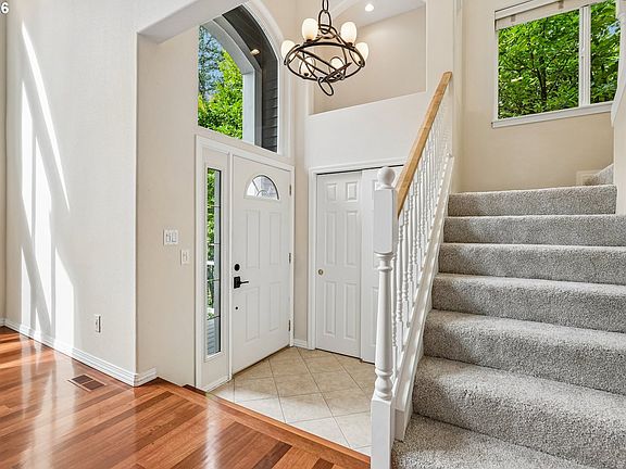 5th image of 9567 SW Spring Crest Dr