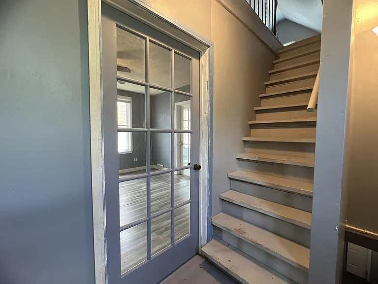 2230 Francis St — Photo 14