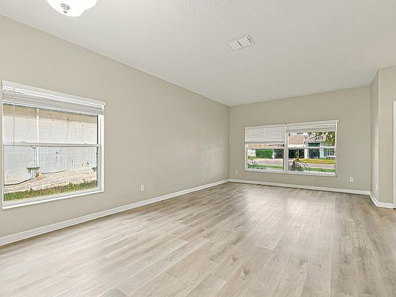3rd image of 1237 Kellogg Dr