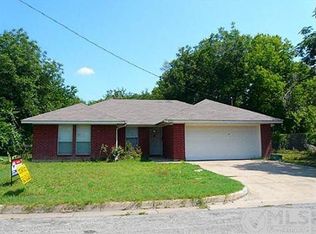 4905 E Loraine St, Haltom City, TX 76117