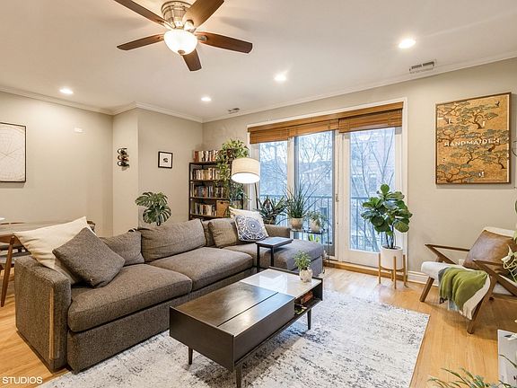 5th image of 1623 N Mozart St #2N