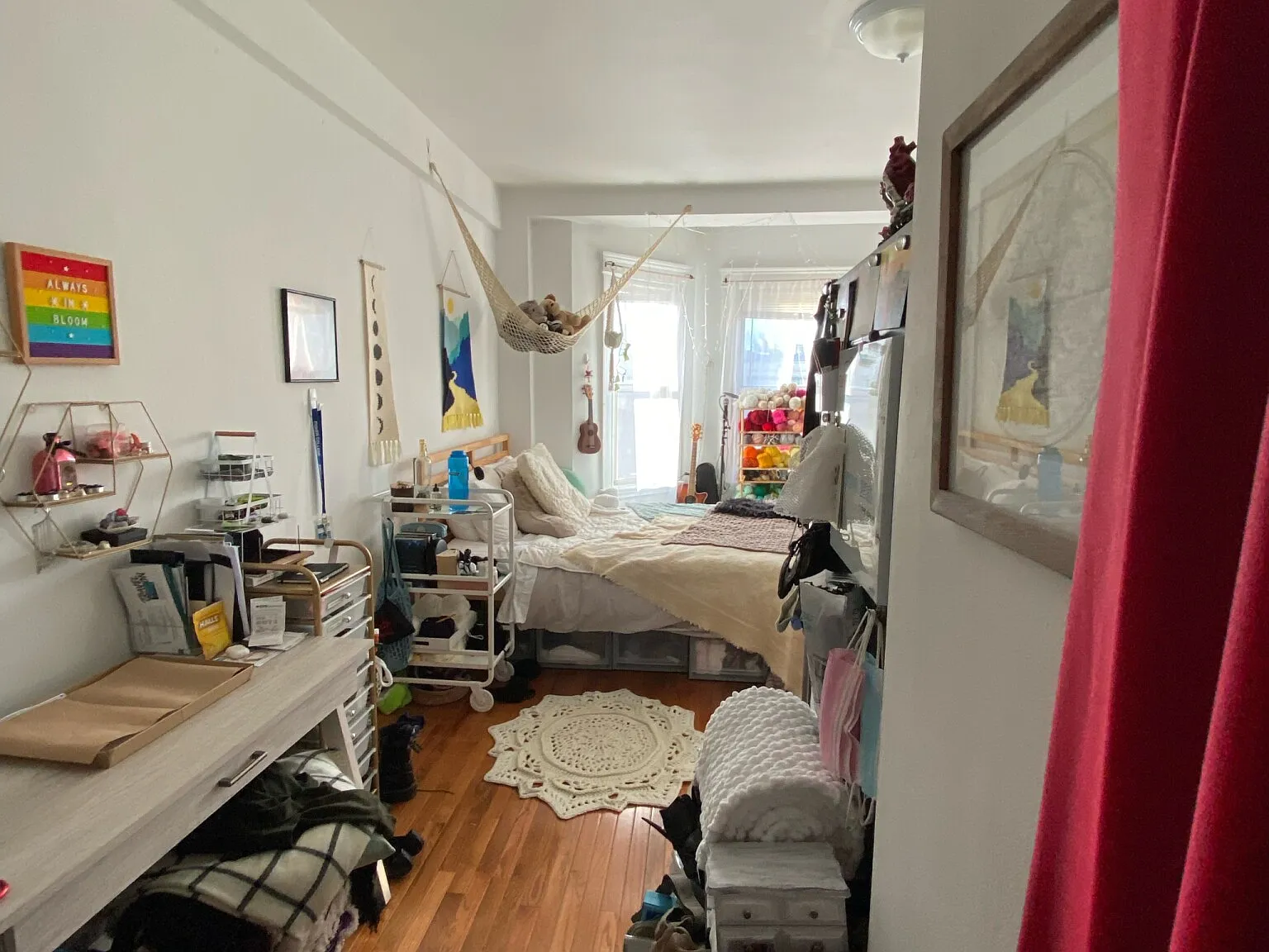 Studio, 400 sqft, $2,400 — Photo 3