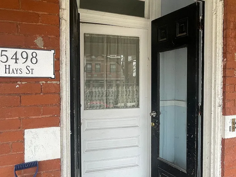 5498 Hays Street — Photo 2
