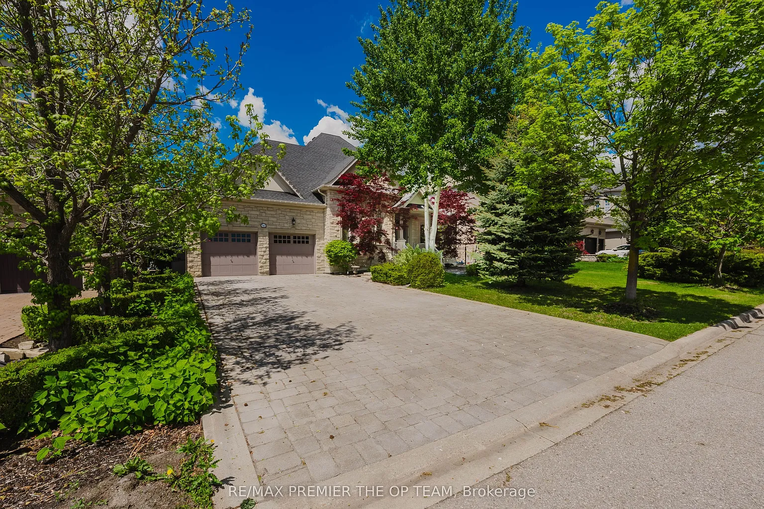 56 Park Ridge Dr photo 1