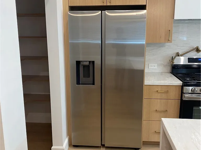 5923 Haas Ave — Photo 3