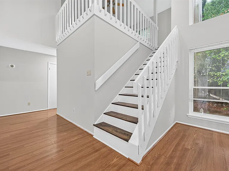 10419 Appleridge Dr — Photo 12