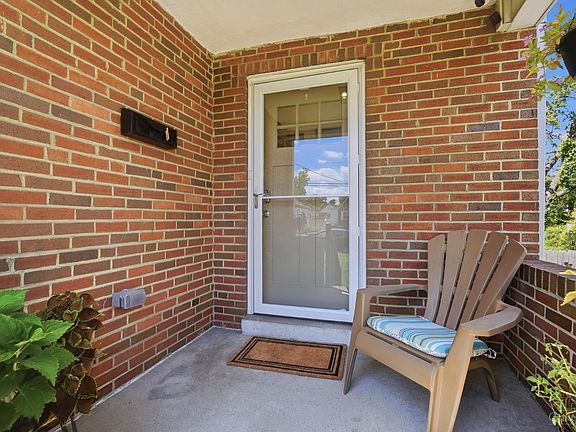 5th image of 4416 Clifford Rd
