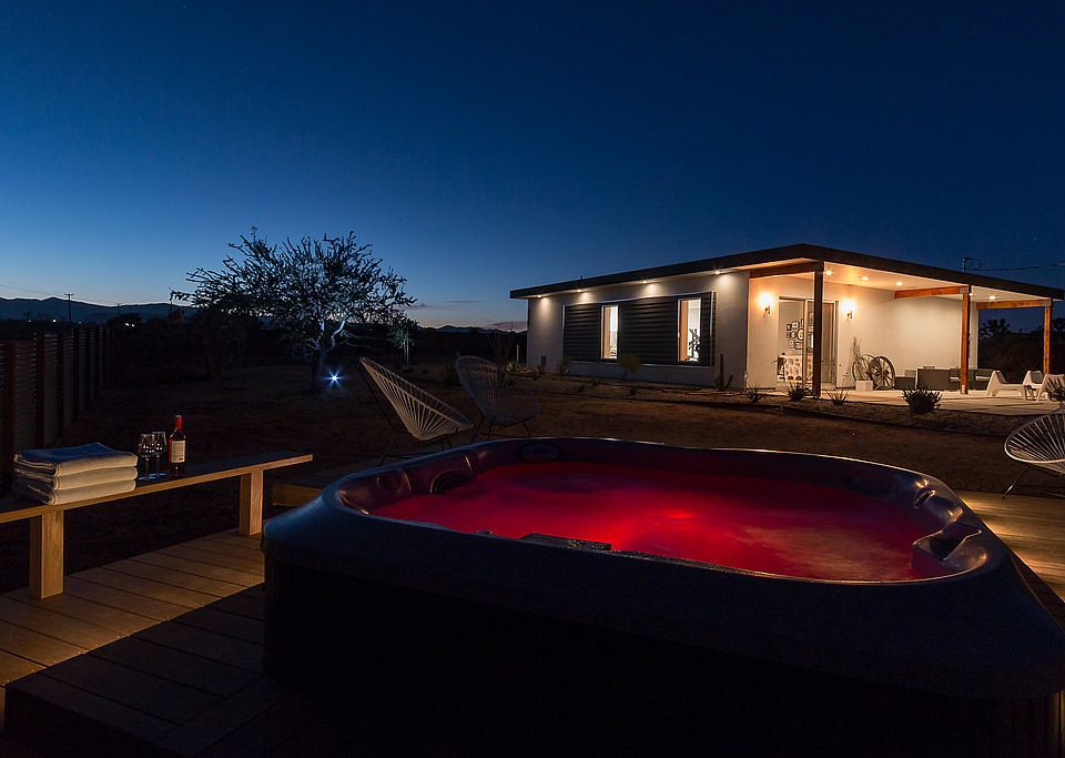 1st image of 59474 La Crescenta Dr