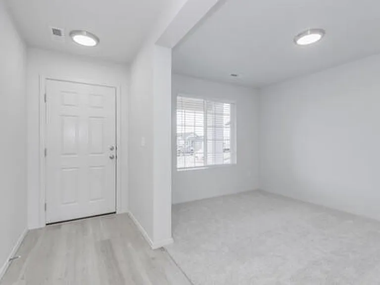 8318 E Big Muddy Dr — Photo 2