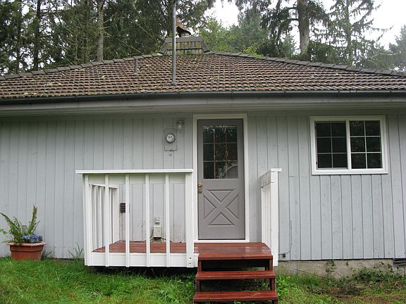 Entry to Laundry/Mudroom
