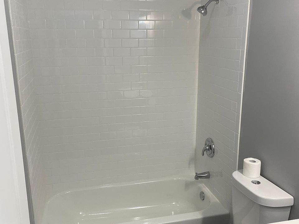1st image of 2731 S Whipple St #1