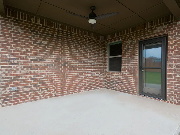 1517 Hill Top Ct — Photo 21
