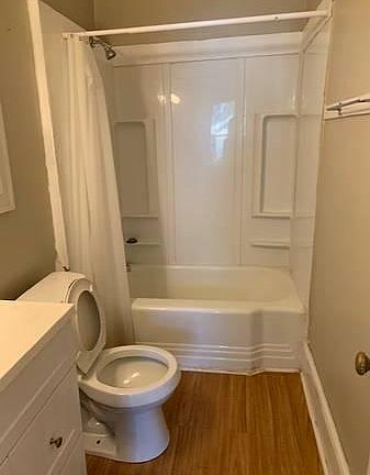 4th image of 2263 Maiden Ln SW