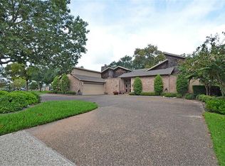 603 Chevy Chase Cir, Sugar Land, TX 77478