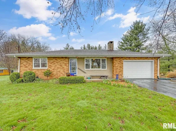 8617 W Johnson Farm Rd, Peoria, IL 61607