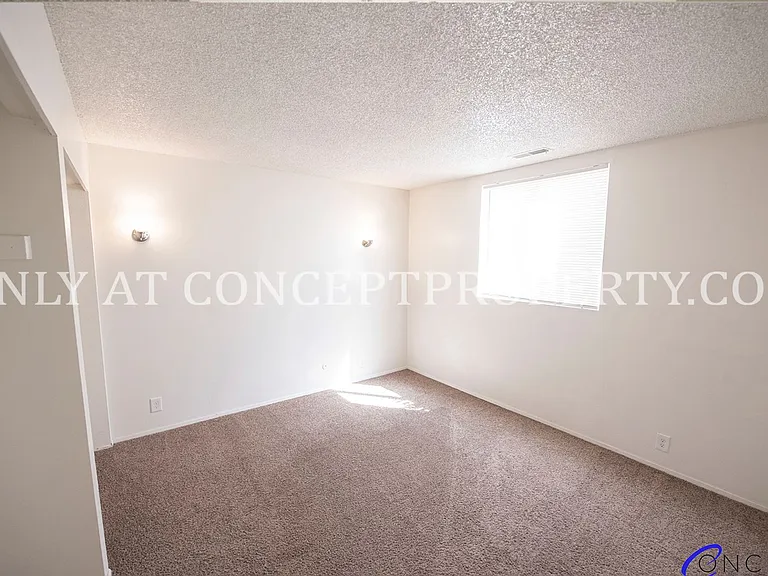 Foothill Terrace — Photo 151