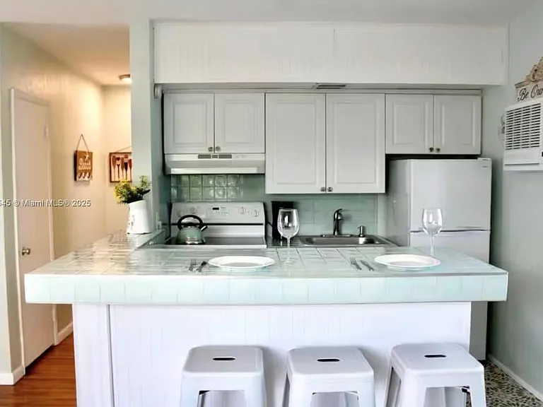 316 Walnut St #2 — Photo 4