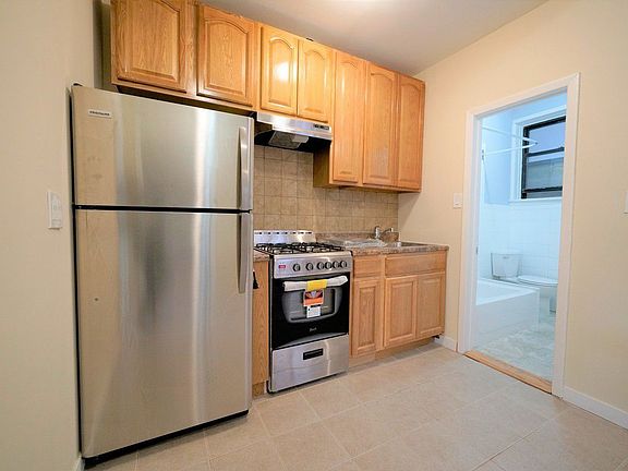 2nd image of 2802 37th St APT 1