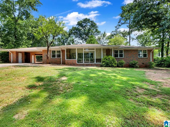 9241 Summit Dr, Birmingham, AL 35235