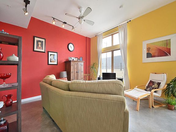4th image of 2124 E 6th St Unit 214