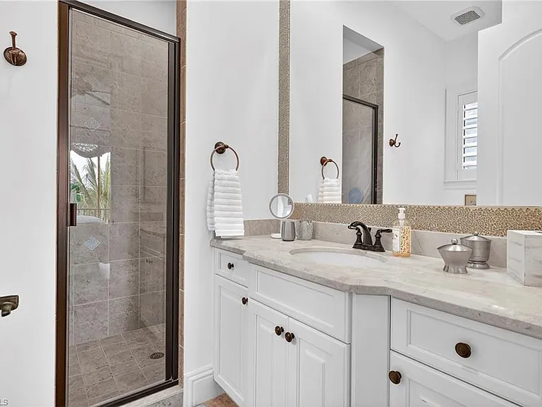 403 Seabee Ave — Photo 24