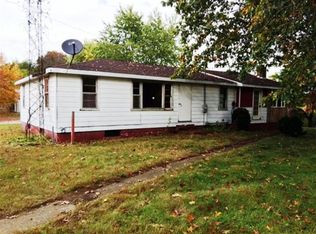 8062 W 700 N, Winamac, IN
