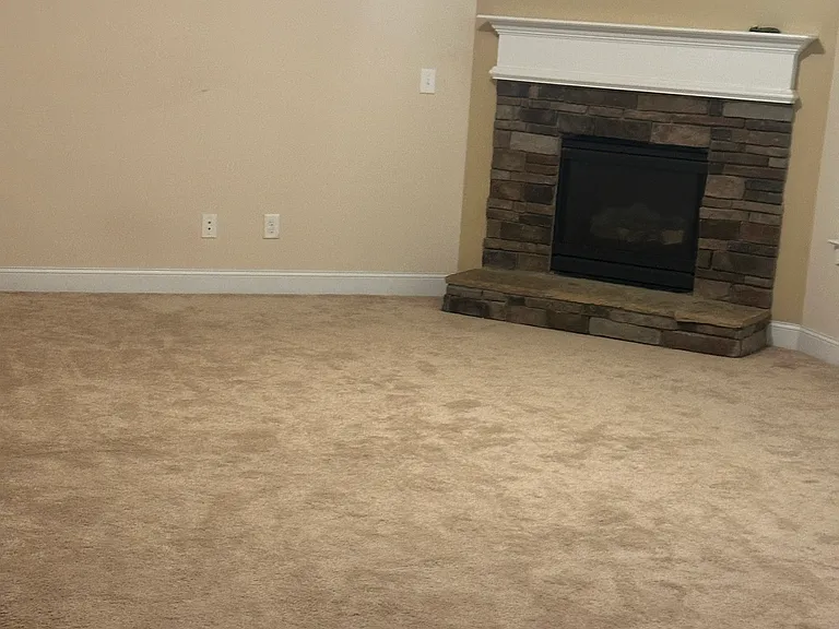 595 Highbranch Cir — Photo 16