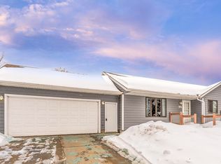 301 W Spruce St, Brandon, SD 57005