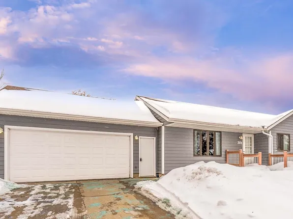 301 W Spruce St, Brandon, SD 57005