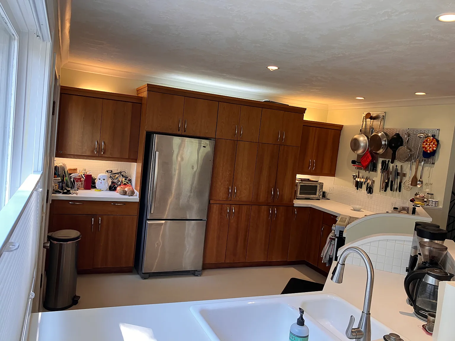 2 bed, 2200 sqft, $975 — Photo 2
