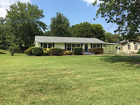 3rd image of 2329 Laramie Dr
