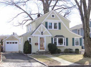 35 Windsor Rd, Stamford, CT 06905