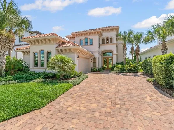 42 Kingfisher Ln, Palm Coast, FL 32137