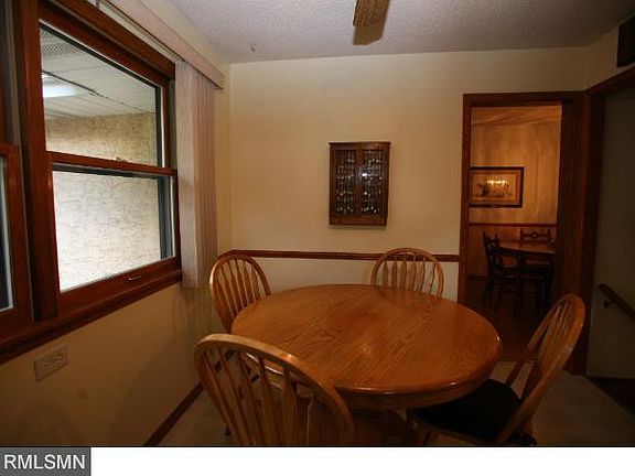 5th image of 1170 Oakcrest Ave