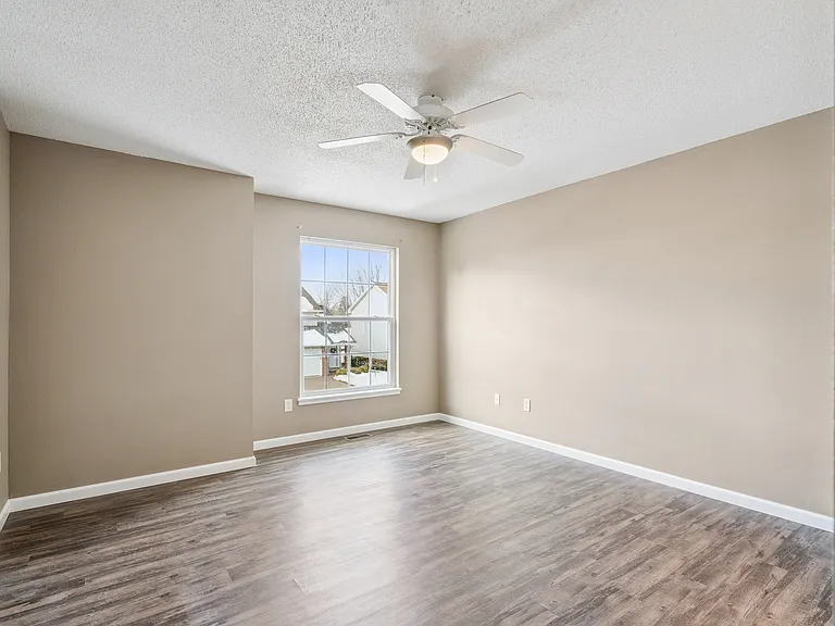 2539 Catskill Ct — Photo 11