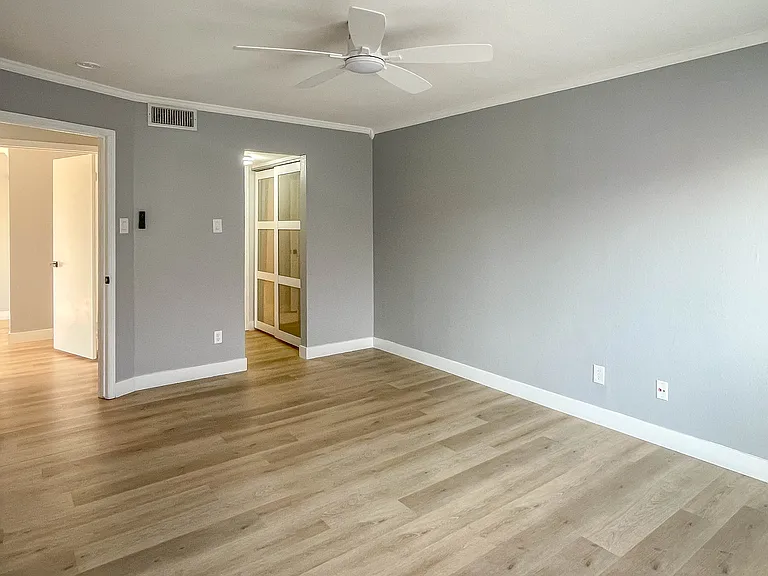 332 W Harwood Rd #B — Photo 15