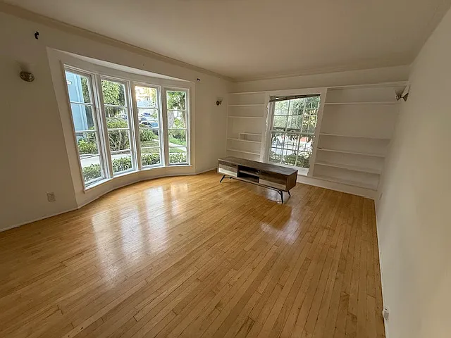 451 Kelton Avenue — Photo 1