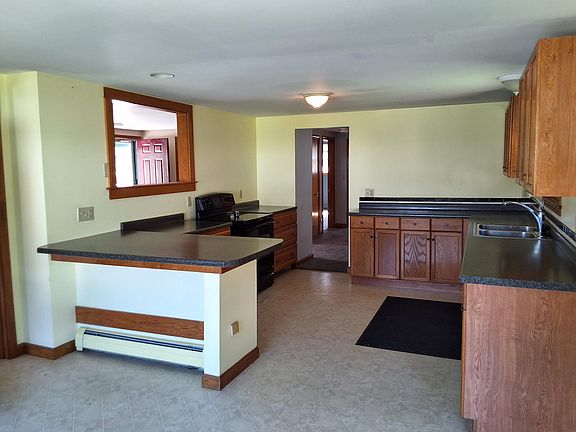 4th image of 92 Concord Street