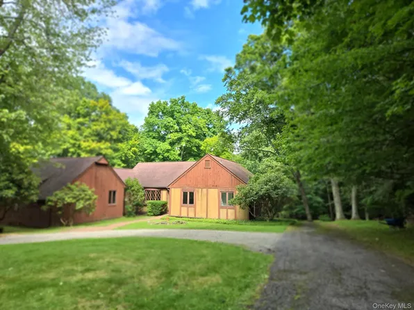31 Pinesbridge Road, Amawalk, NY 10501